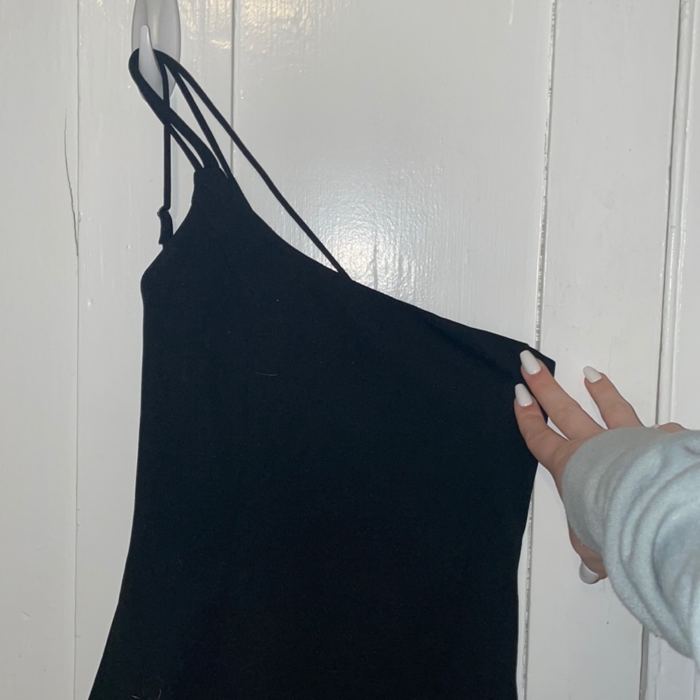Lucy in the sky: Embry Shoulder Ruffle Dress Black